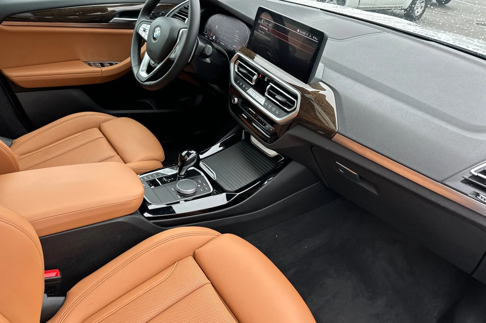 Used 2022 Mineral White Metallic BMW xDrive30i image 15