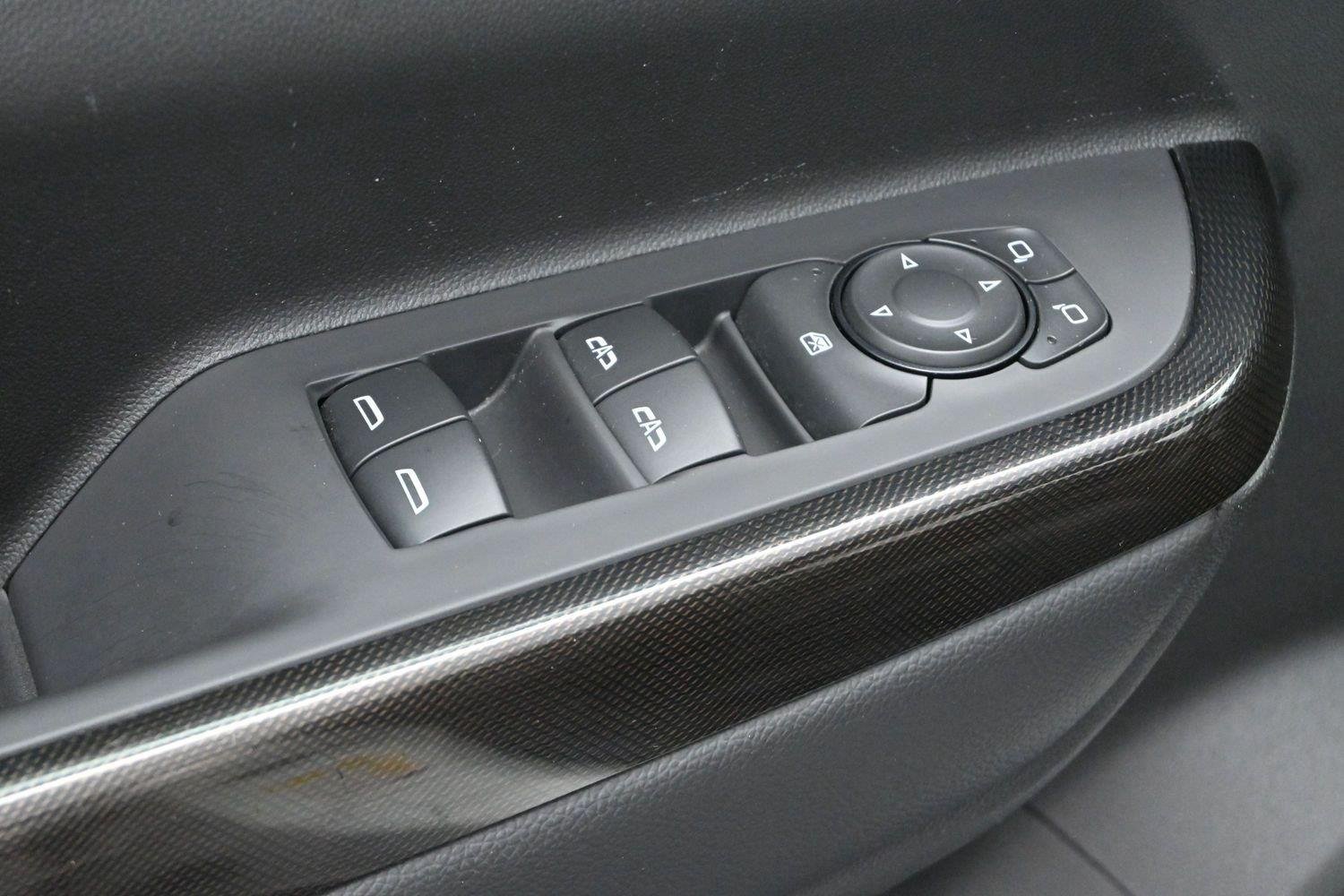 Used 2021 SUMMIT WHITE GMC AT4 image 13