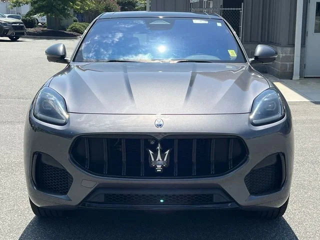Used 2023  Maserati Modena image 16