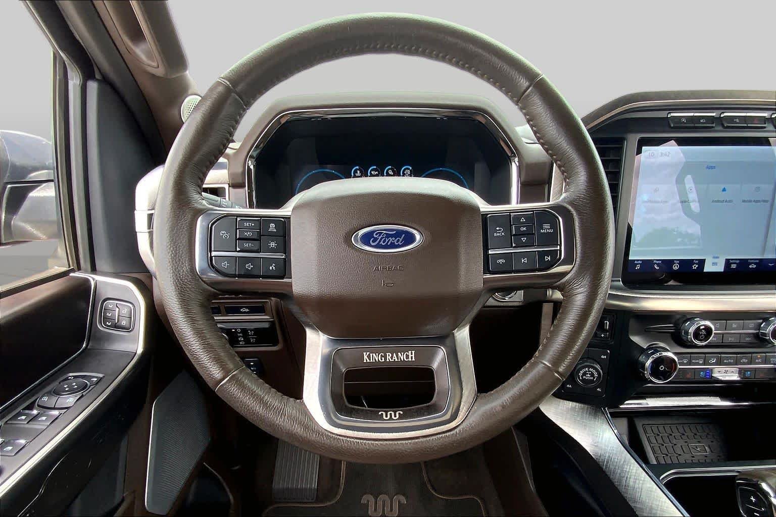 Used 2023 Star White Metallic Tri-Coat/Stone Gray Ford King Ranch image 6