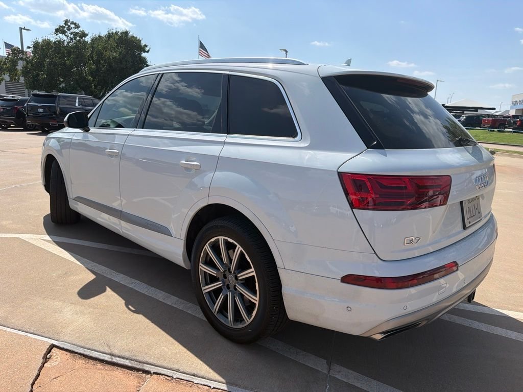 Used 2019 White Audi 55 Premium Plus image 2