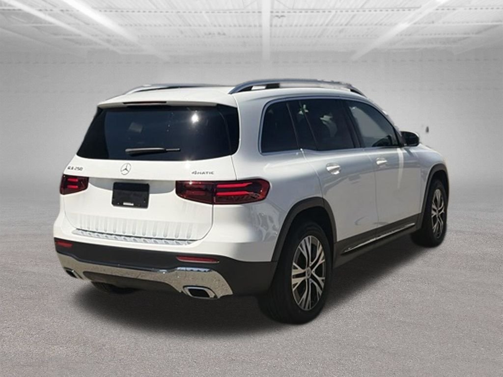 Used 2026 White Mercedes-Benz GLB 250 image 5