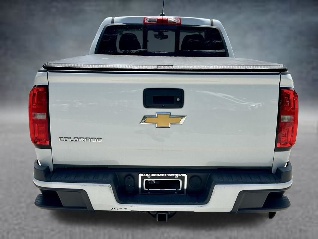 Used 2018 White Chevrolet Z71 image 6