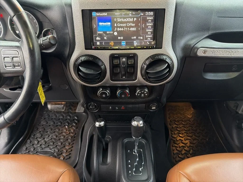 Used 2015 Silver Jeep Unlimited Sport image 51