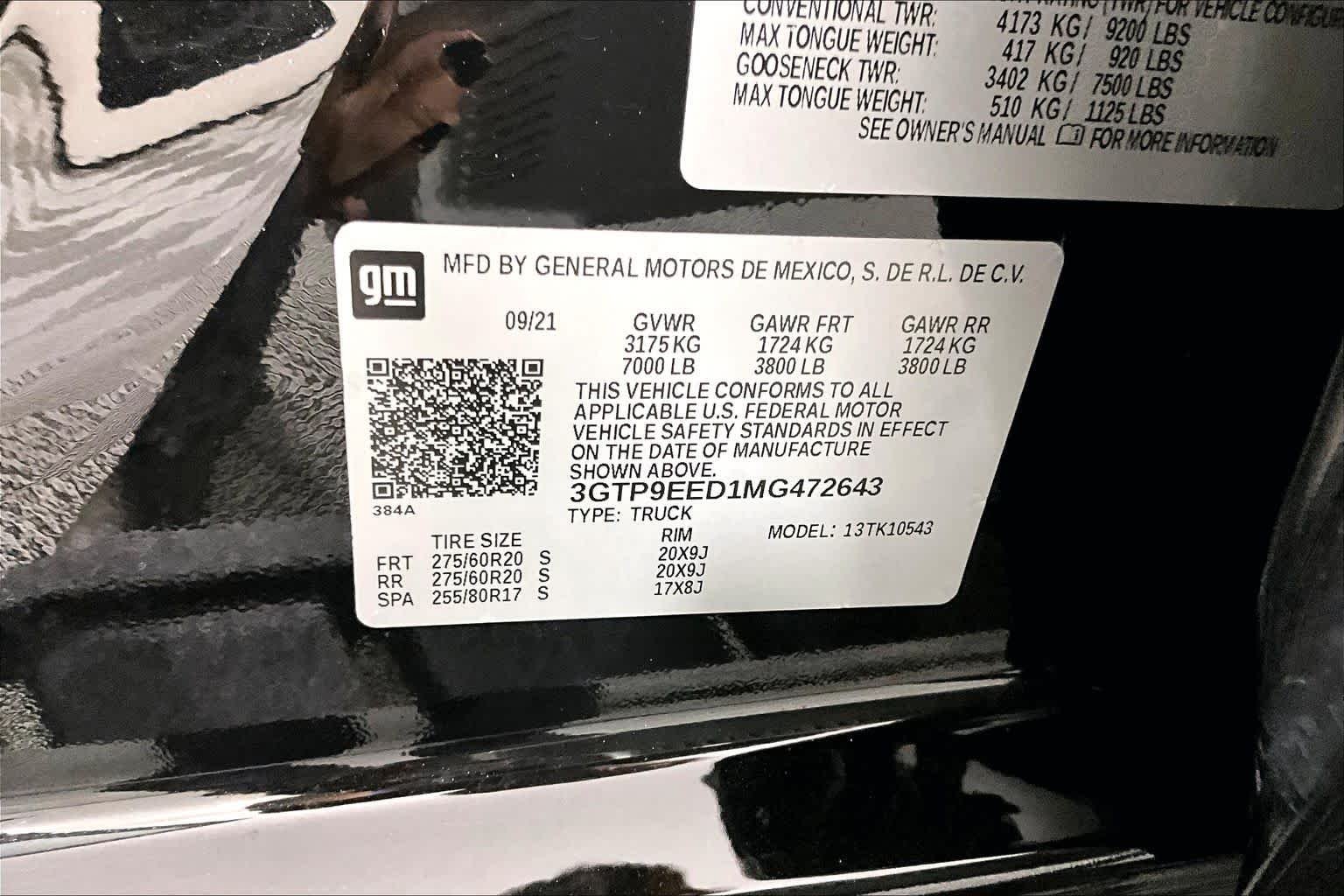 Used 2021 EBONY TWILIGHT METALLIC GMC AT4 image 36