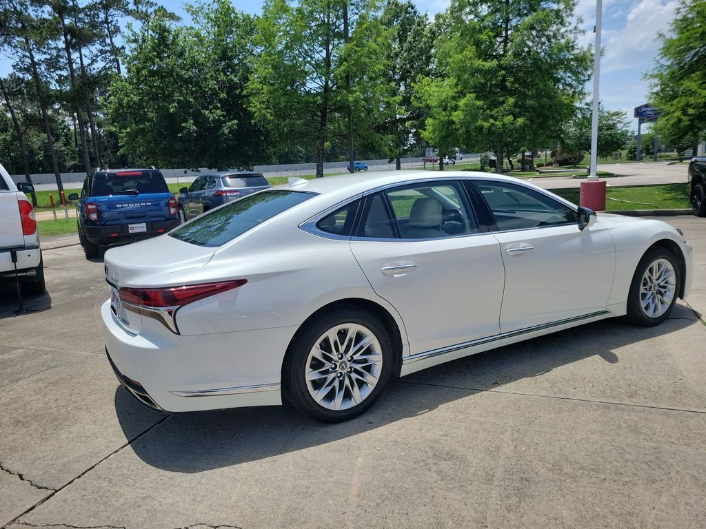 Used 2018 White Lexus 500 Base image 7