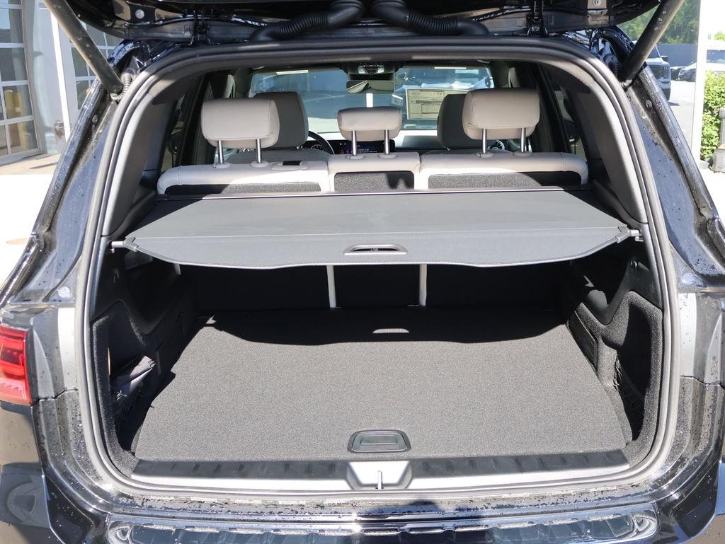New 2026 Night Black Mercedes-Benz GLB 250 image 17