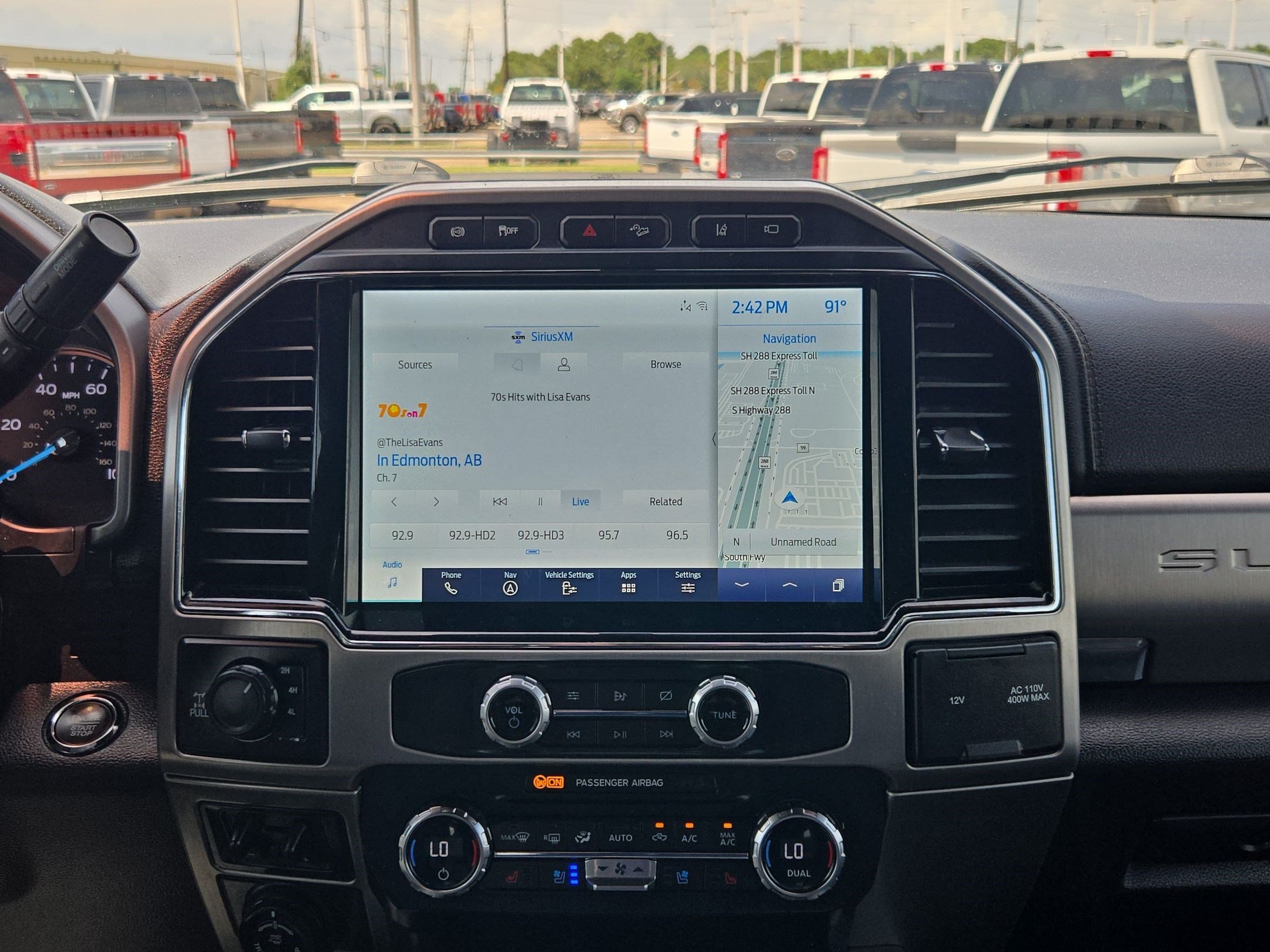Used 2022 Blue Ford Platinum image 25
