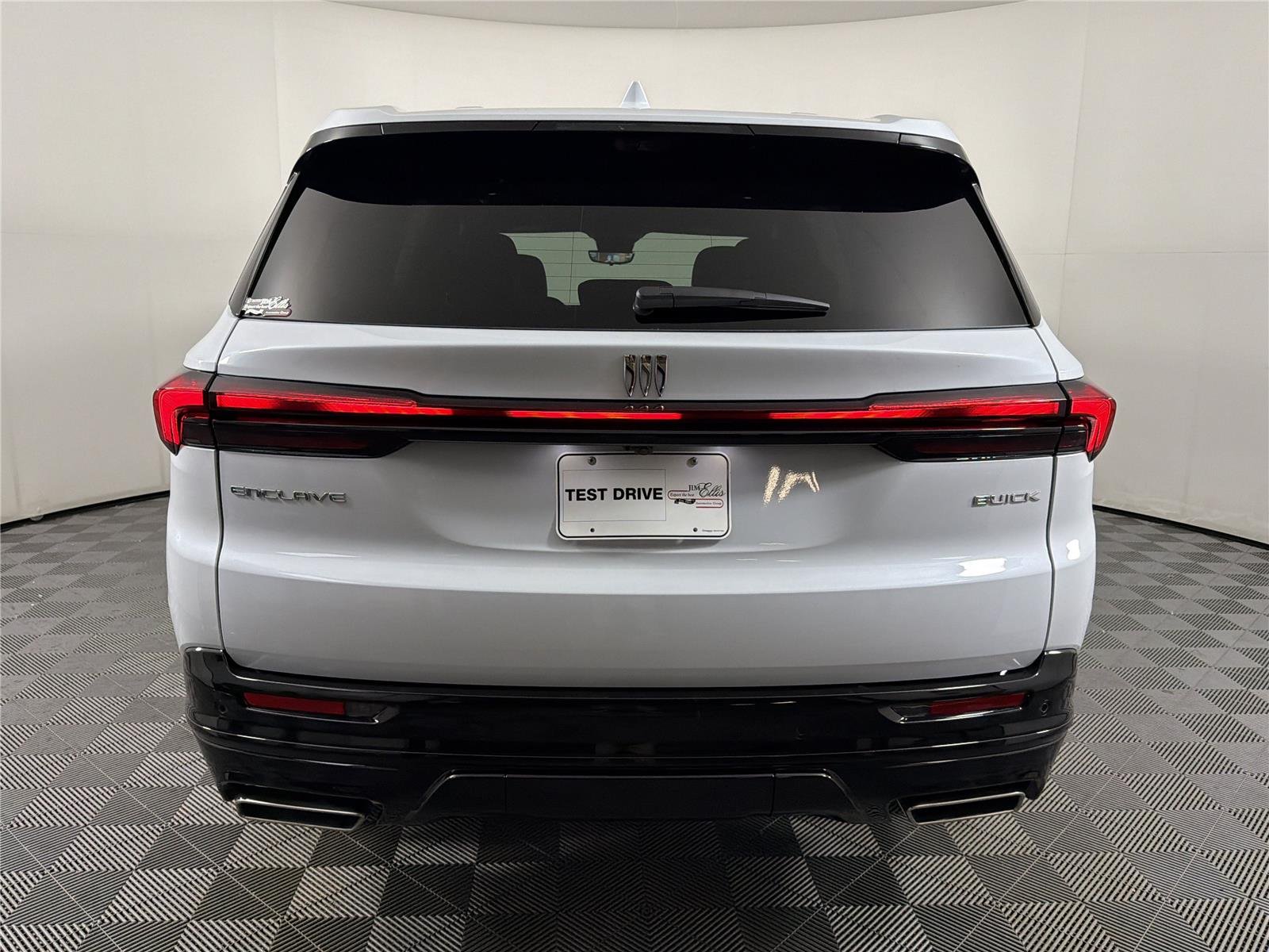 New 2026 Iridescent White Tricoat Buick Sport Touring image 5