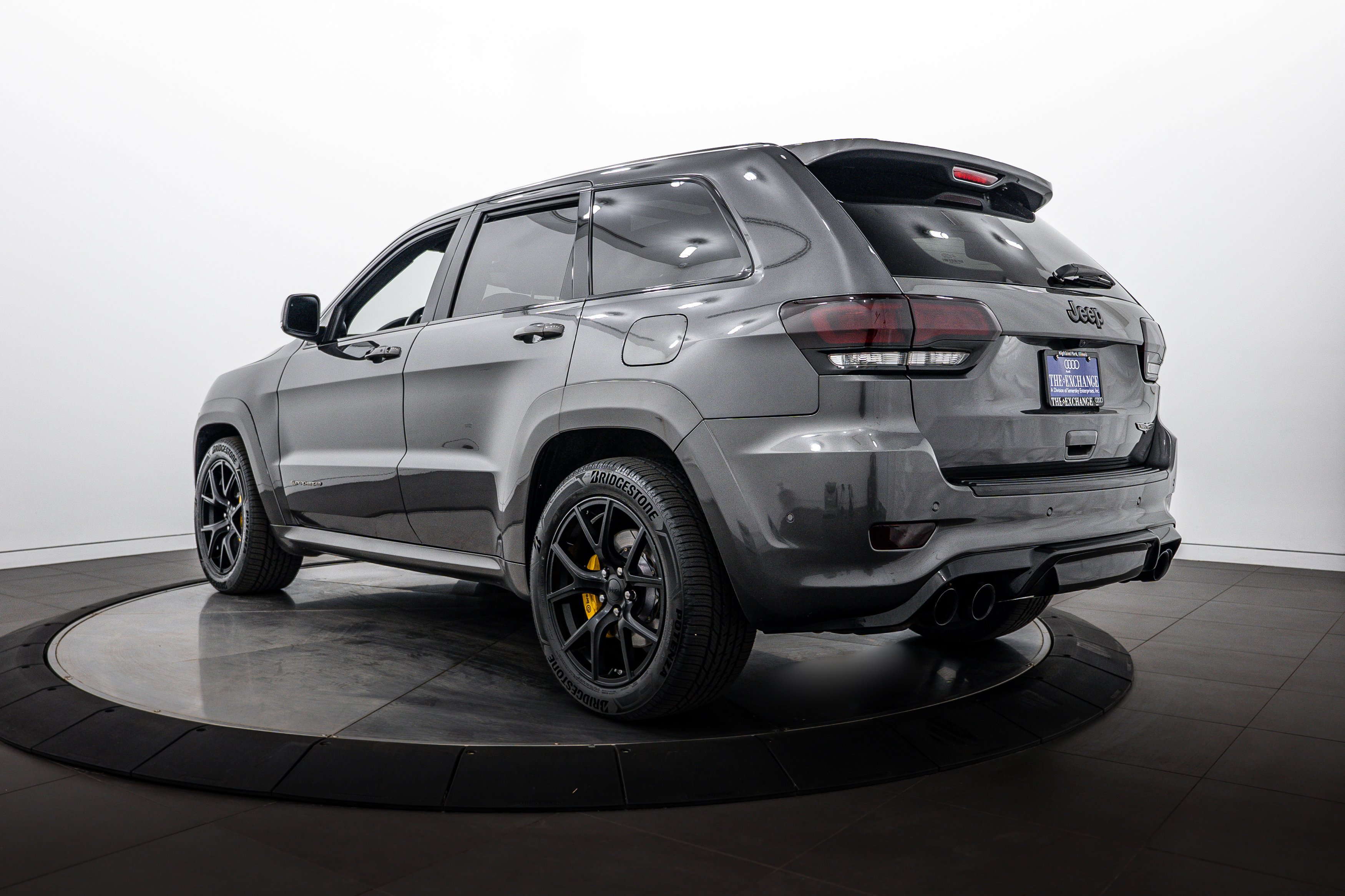 Used 2018 Granite Crystal Metallic Clearcoat Jeep Trackhawk image 5