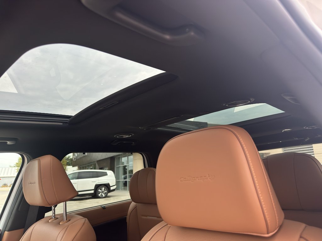 New 2026 Creamy White Pearl Hyundai Calligraphy image 28