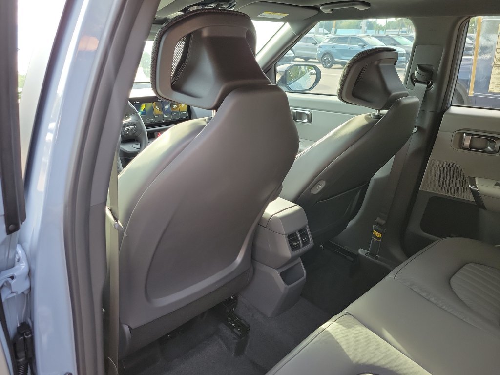 New 2027 Pale Gray Kia X-Line SX image 17