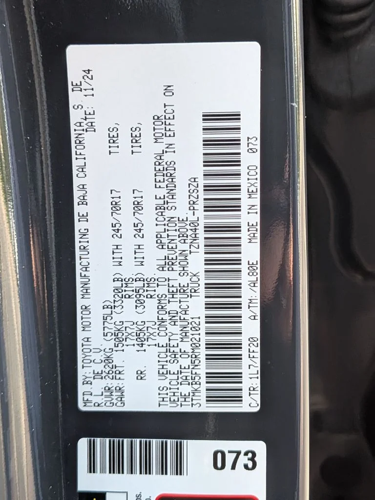 Used 2024  Toyota SR5 image 25