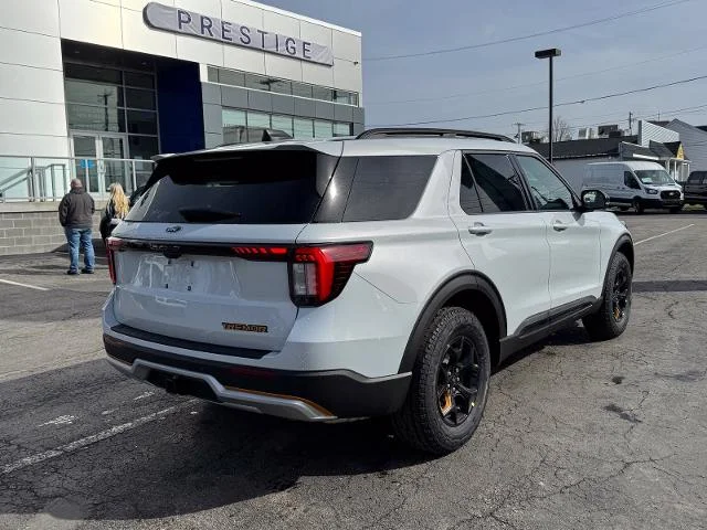 New 2026 Space White Metallic Ford Tremor® image 60