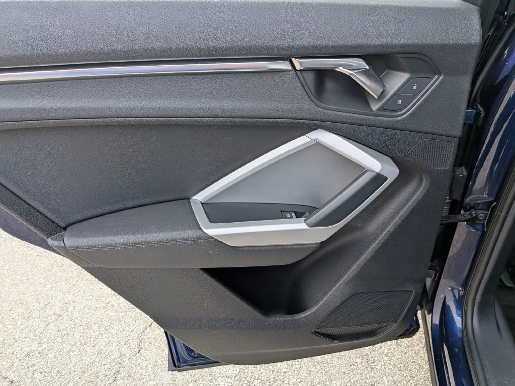 Used 2023  Audi Premium image 27
