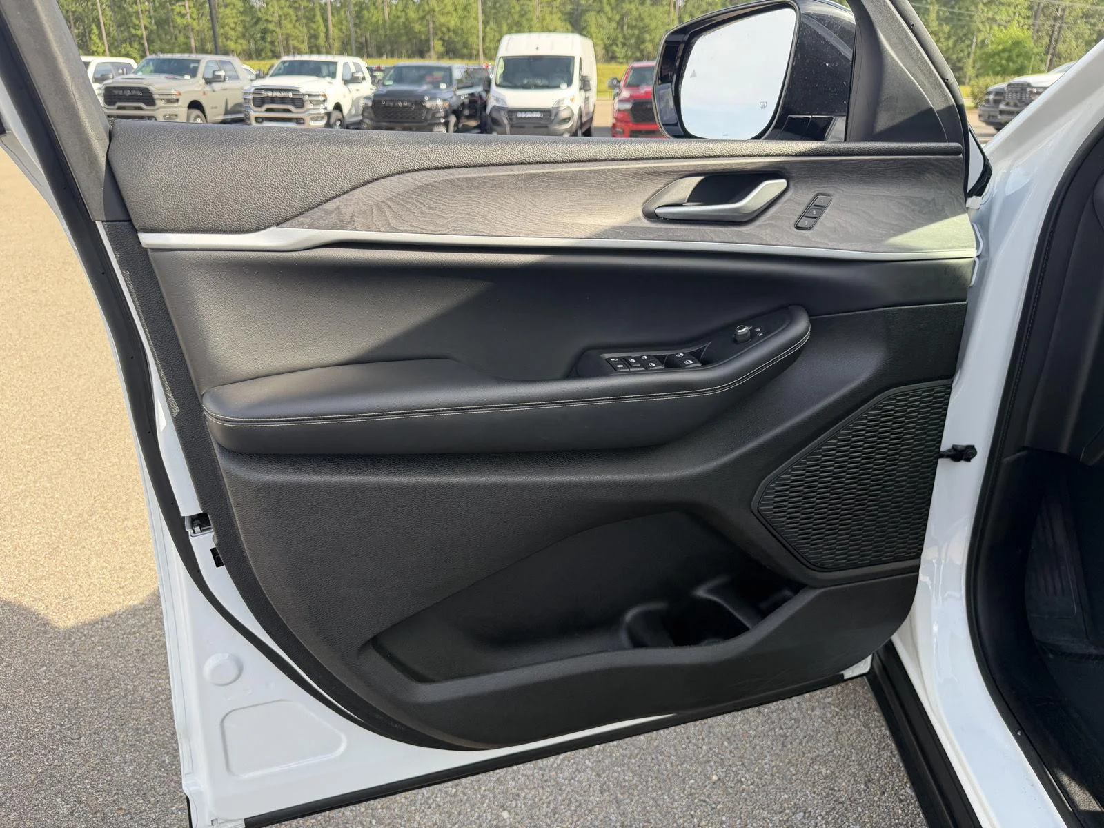 Used 2023 Bright White Clearcoat Jeep Limited image 16
