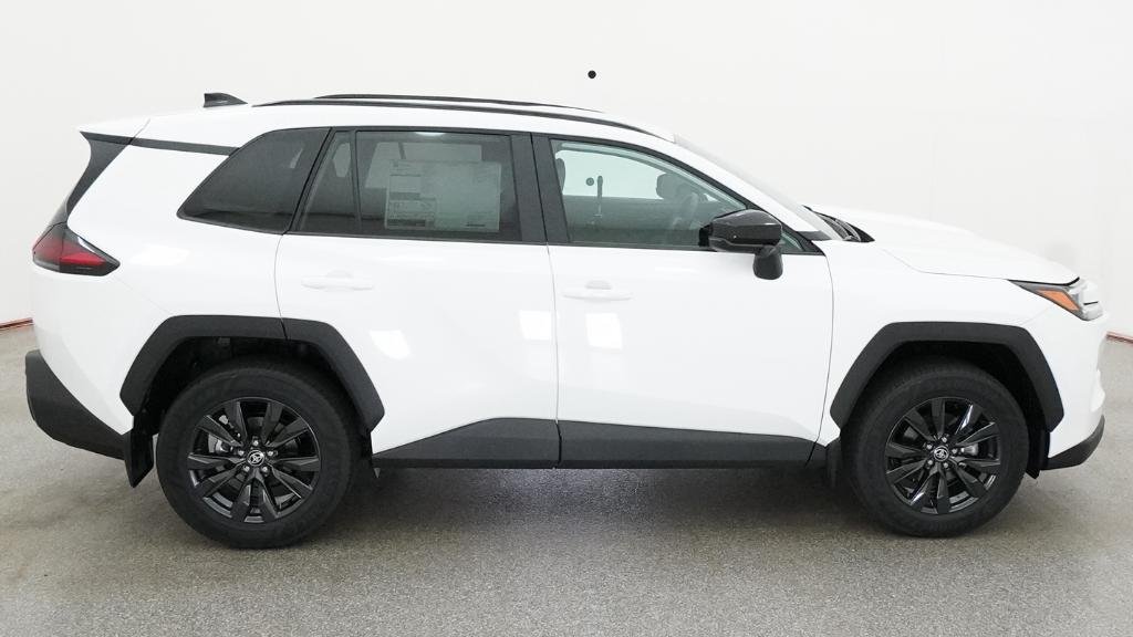 New 2026 Ice Cap Toyota XLE Premium image 12