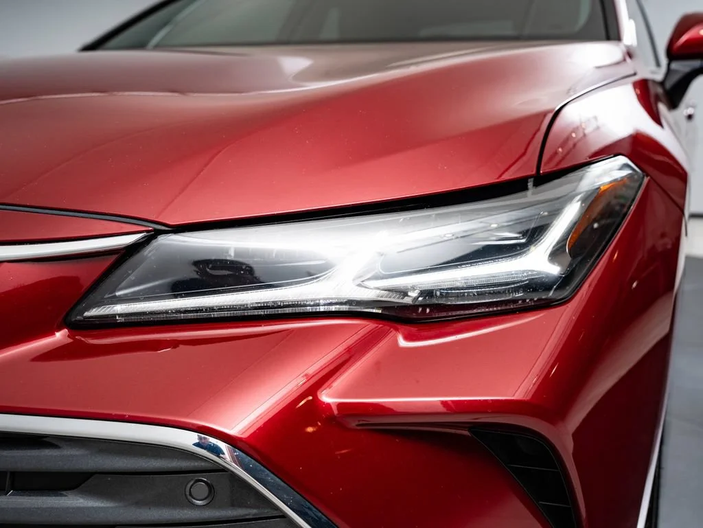 Used 2020 Ruby Flare Pearl Toyota Limited image 15