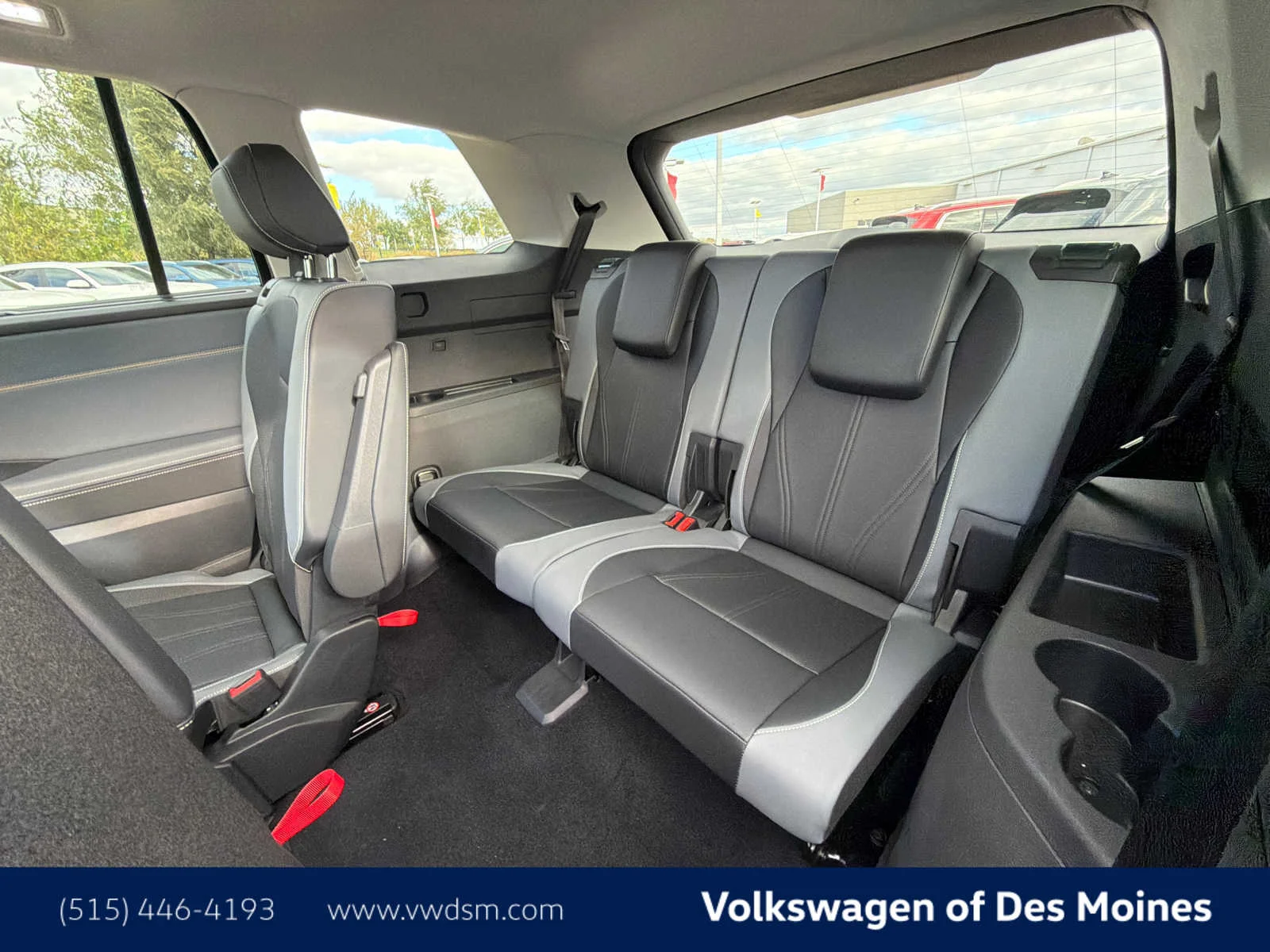 New 2027 Black Volkswagen SE w/Technology image 13