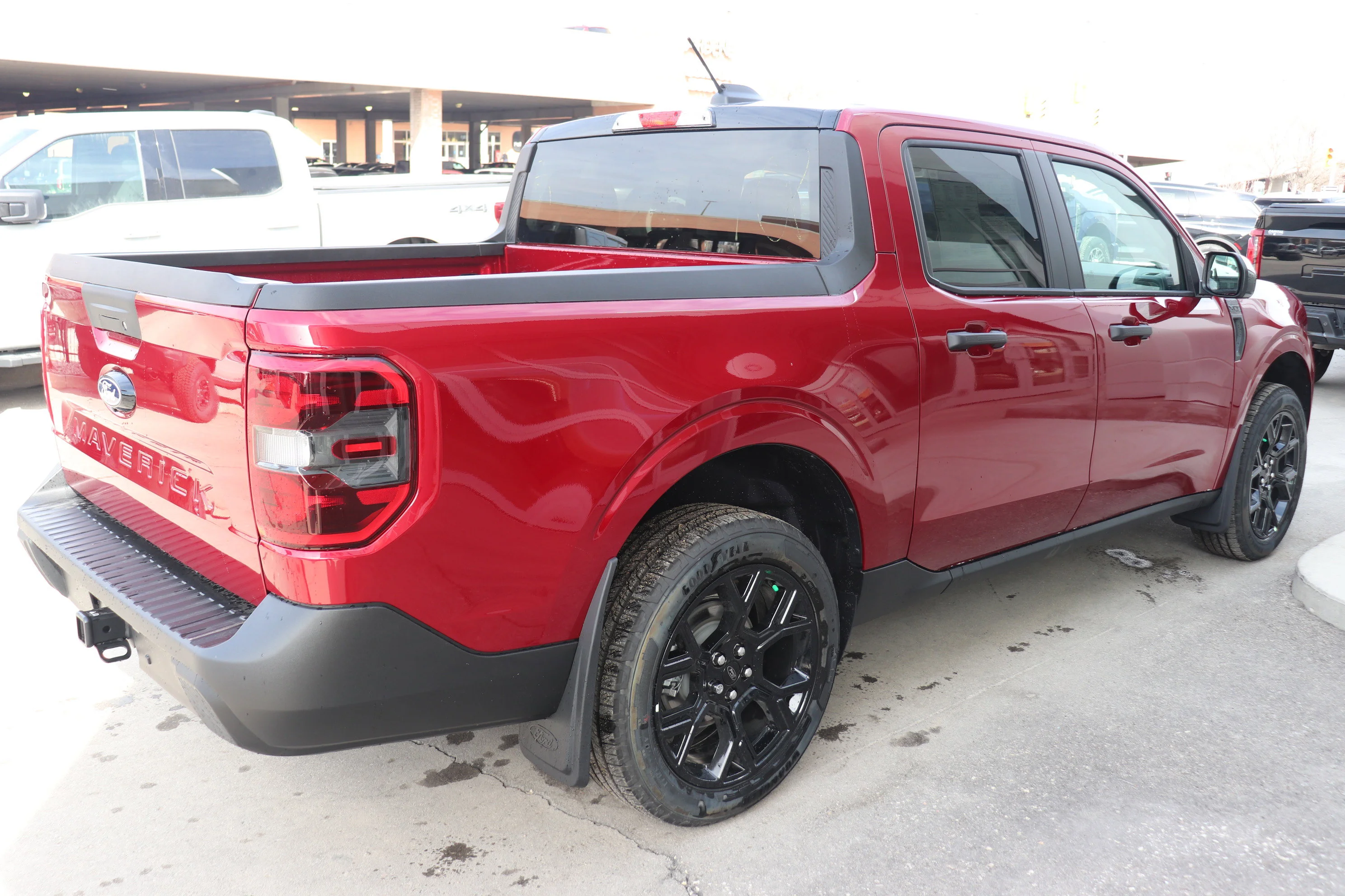 New 2026 RUBY RED METALLIC TINTED CC Ford XLT image 4