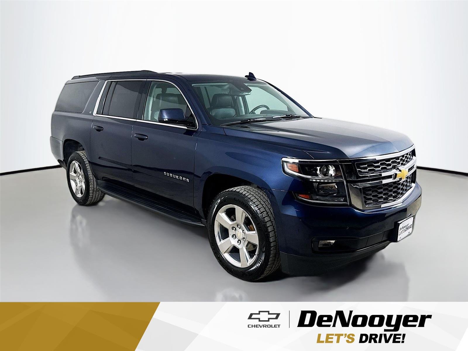 2020 Chevrolet Suburban 4WD 1500 LT's photo