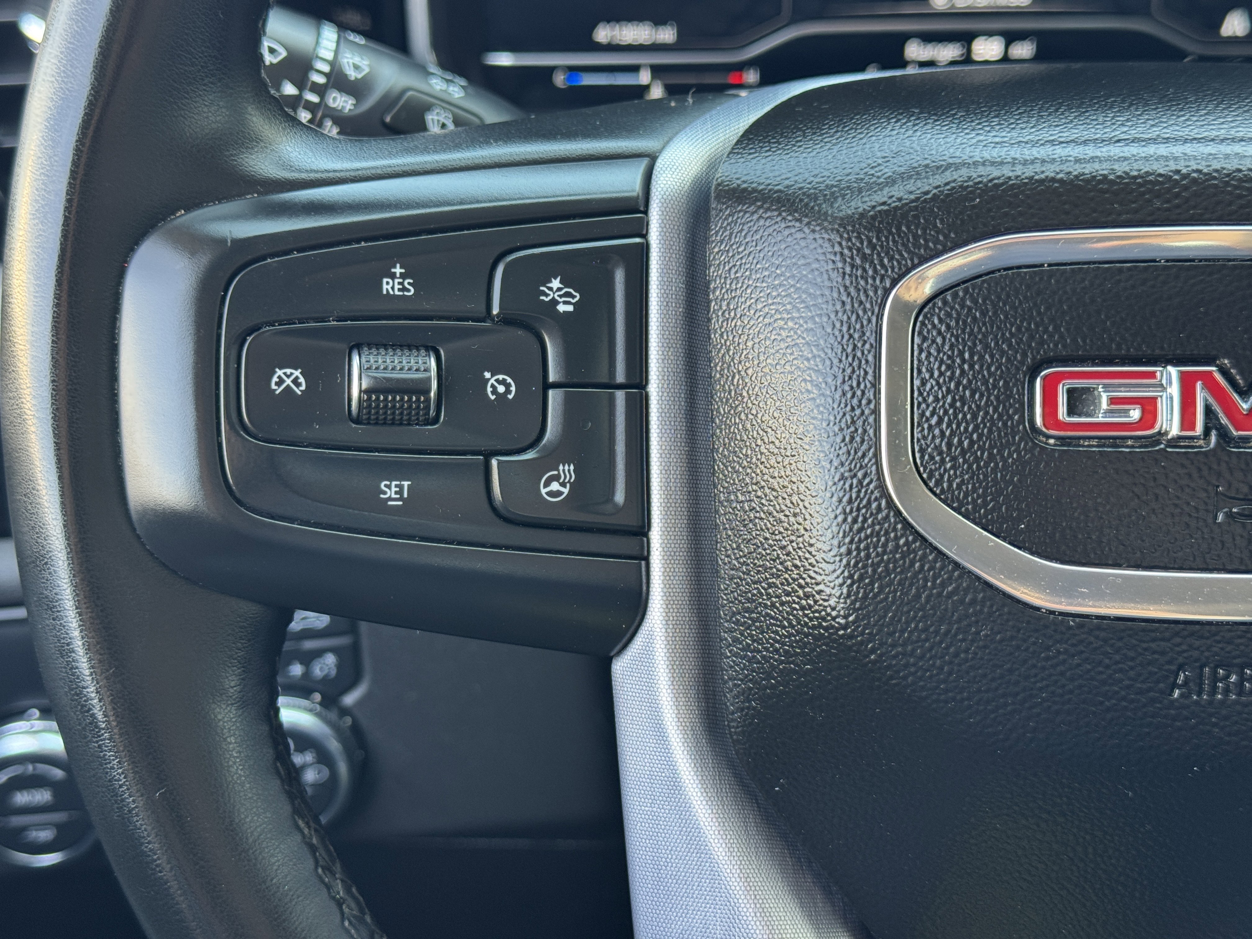 2024 GMC Sierra 1500 SLT - Photo 33