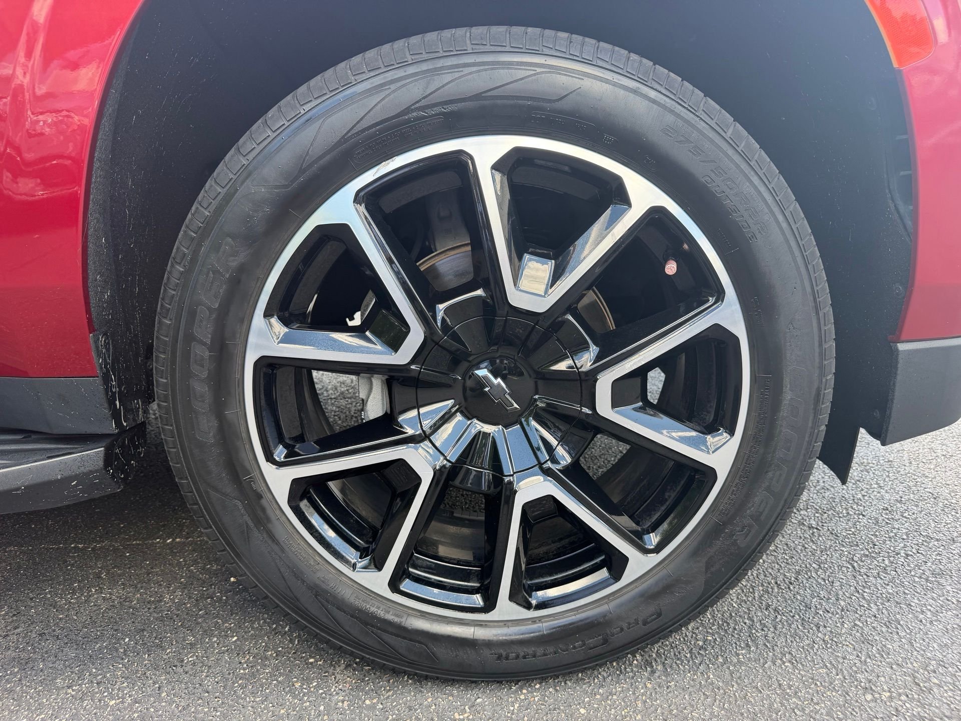 Used 2022 Red Chevrolet RST image 33
