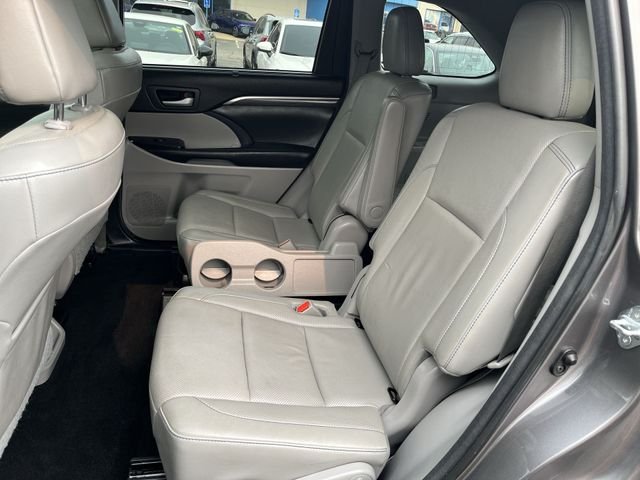 Used 2017 Gray Toyota Limited image 28
