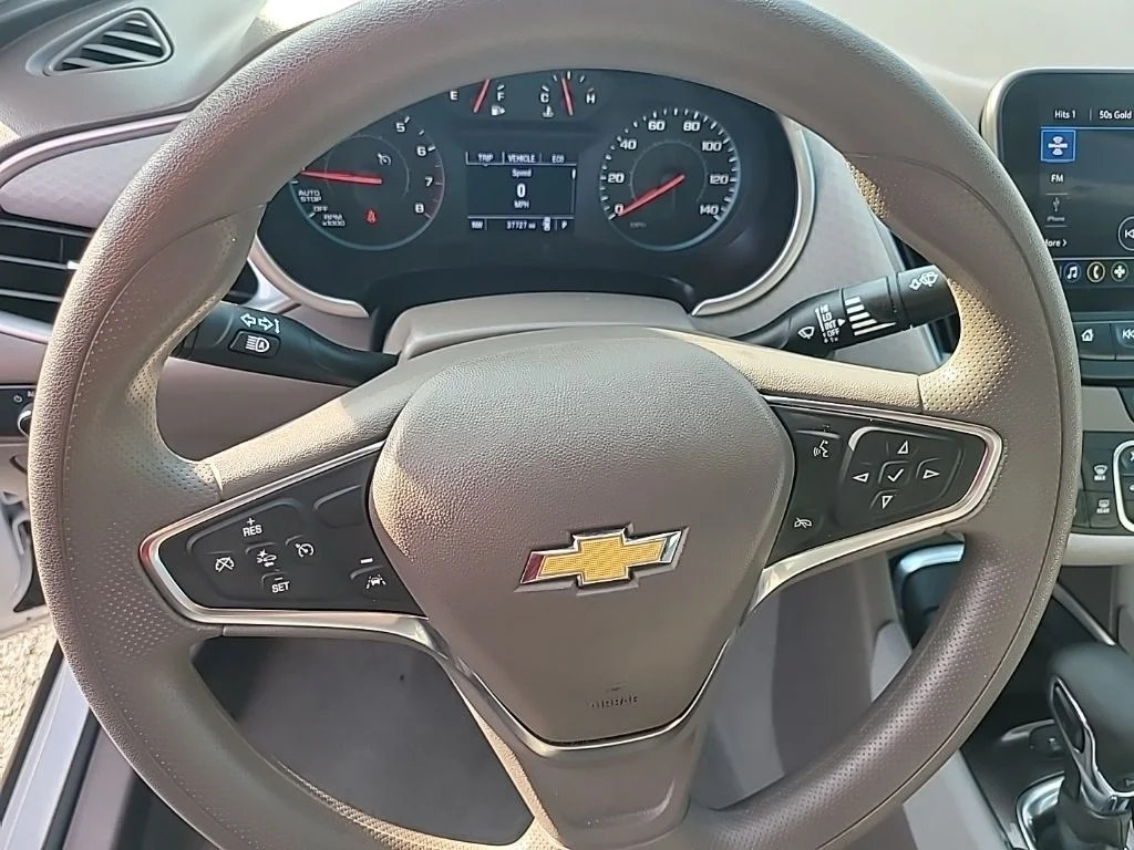 Used 2024 White Chevrolet LT image 8