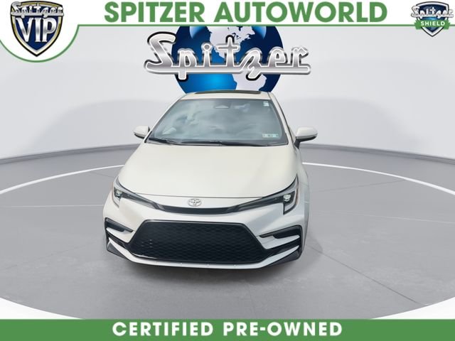 Used 2023 Beige Toyota SE image 3