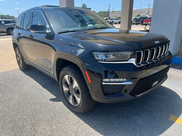 Used 2024 Black Jeep 4xe image 2