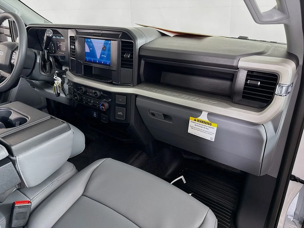 New 2026 Oxford White Ford XL image 24