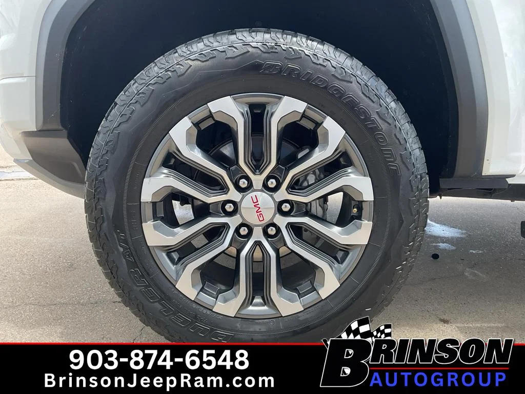 Used 2024 Summit White GMC 4WD Denali image 14