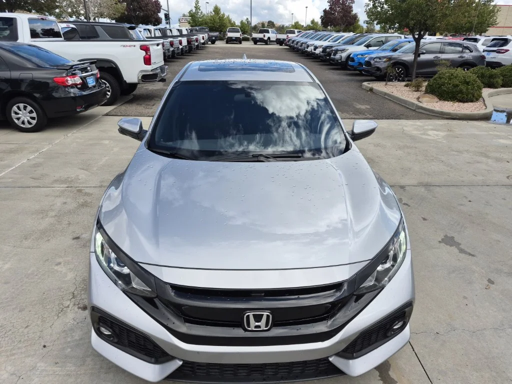 Used 2018 Silver Honda EX image 10