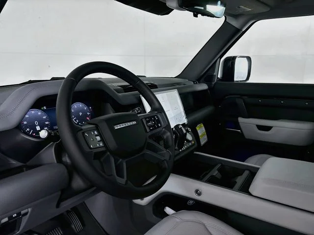 New 2026 Black Land Rover S image 9