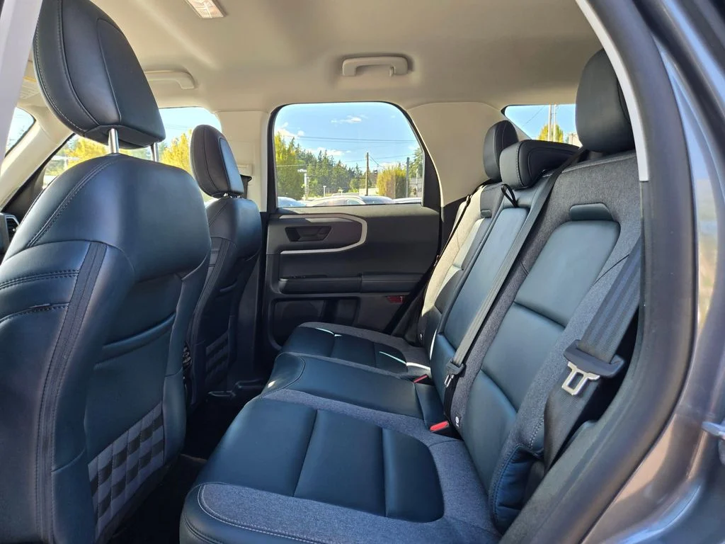 Used 2024 Gray Metallic Ford Outer Banks image 18