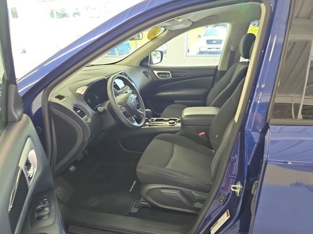 Used 2019 Blue Nissan S image 13