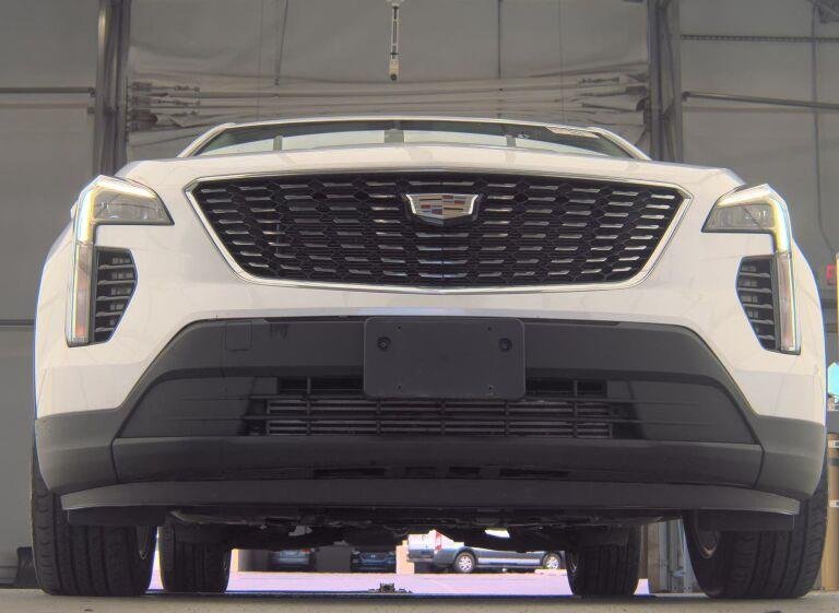 Used 2023 Crystal White Tricoat Cadillac AWD Luxury image 10