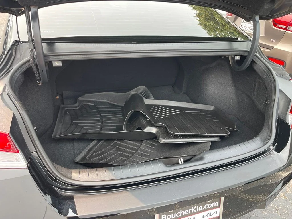 Used 2023 Phantom Black Hyundai SEL image 19