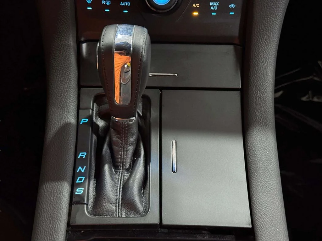 Used 2017 Blue Jeans Metallic Ford SEL image 17