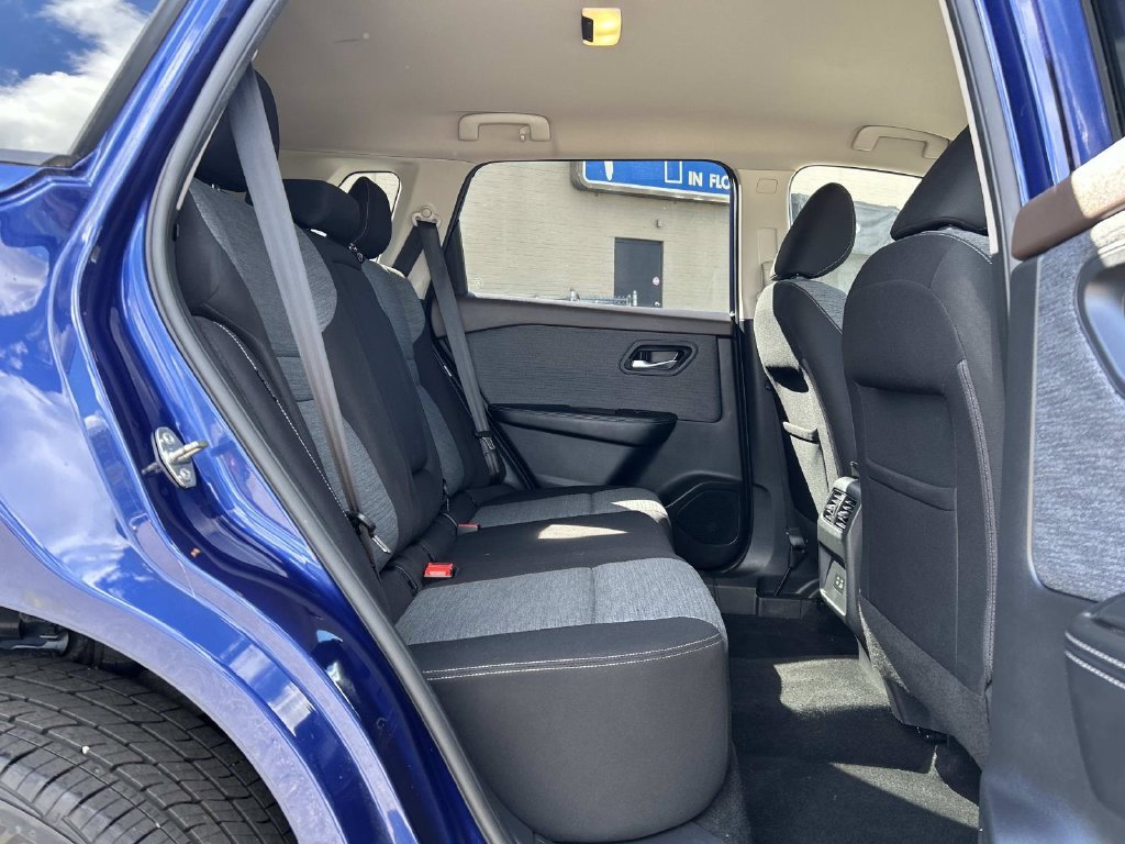 Used 2021 Blue Nissan SV image 15