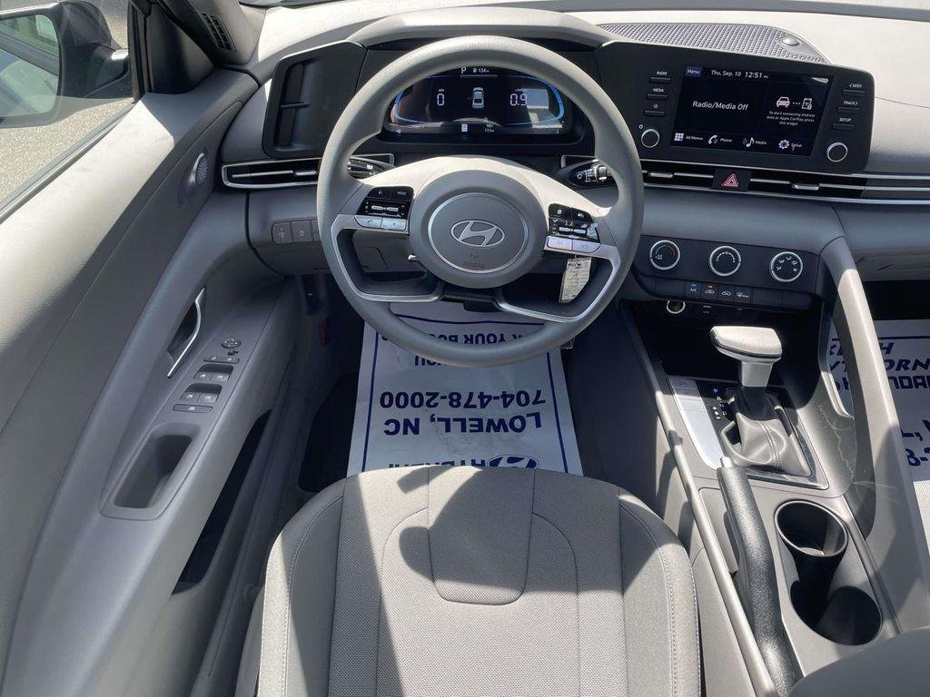 New 2026 Gray Hyundai SE image 11