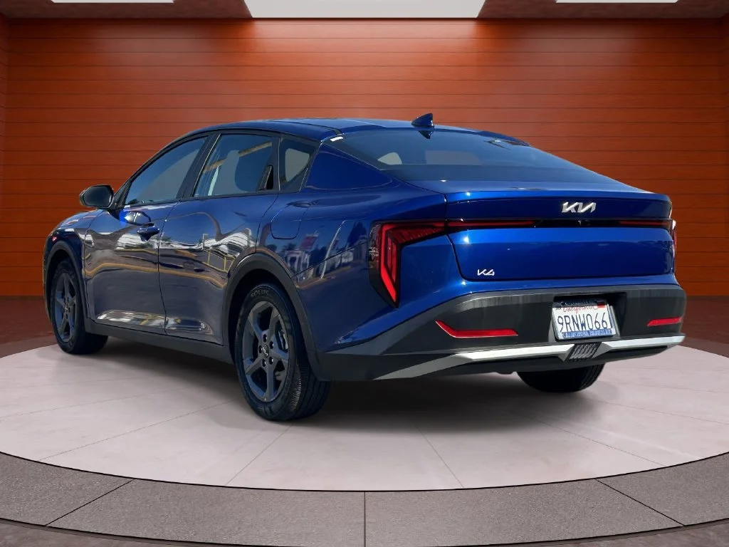 Used 2025 Deep Sea Blue Kia LXS image 2