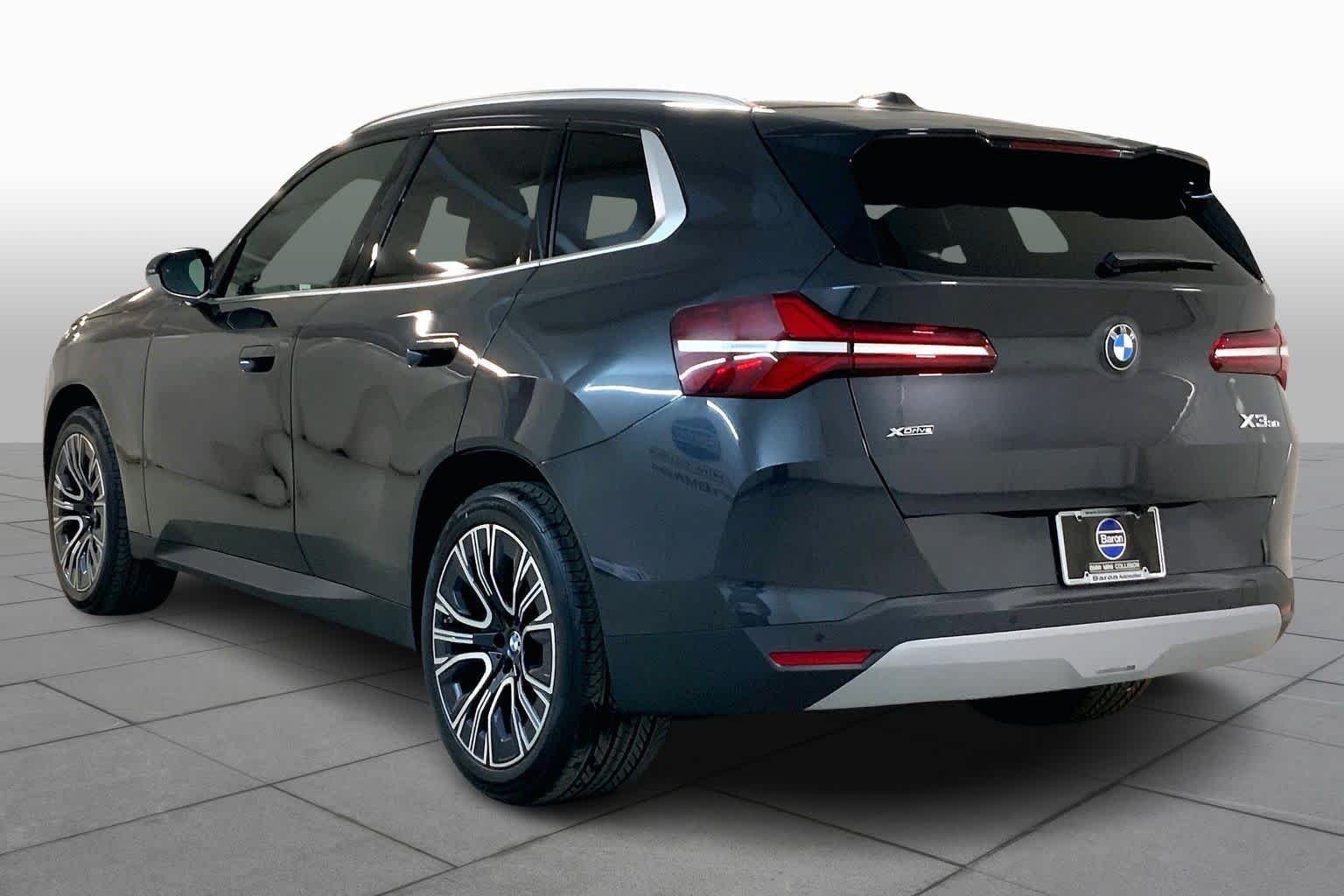 New 2026 Dark Graphite Metallic BMW 30 xDrive image 12