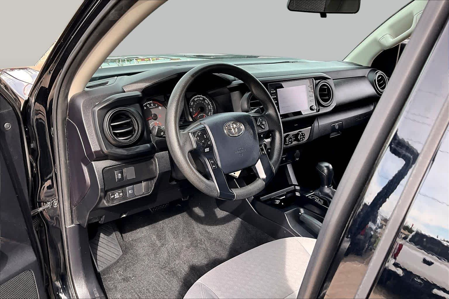 Used 2020 Midnight Black Metallic Toyota SR image 17