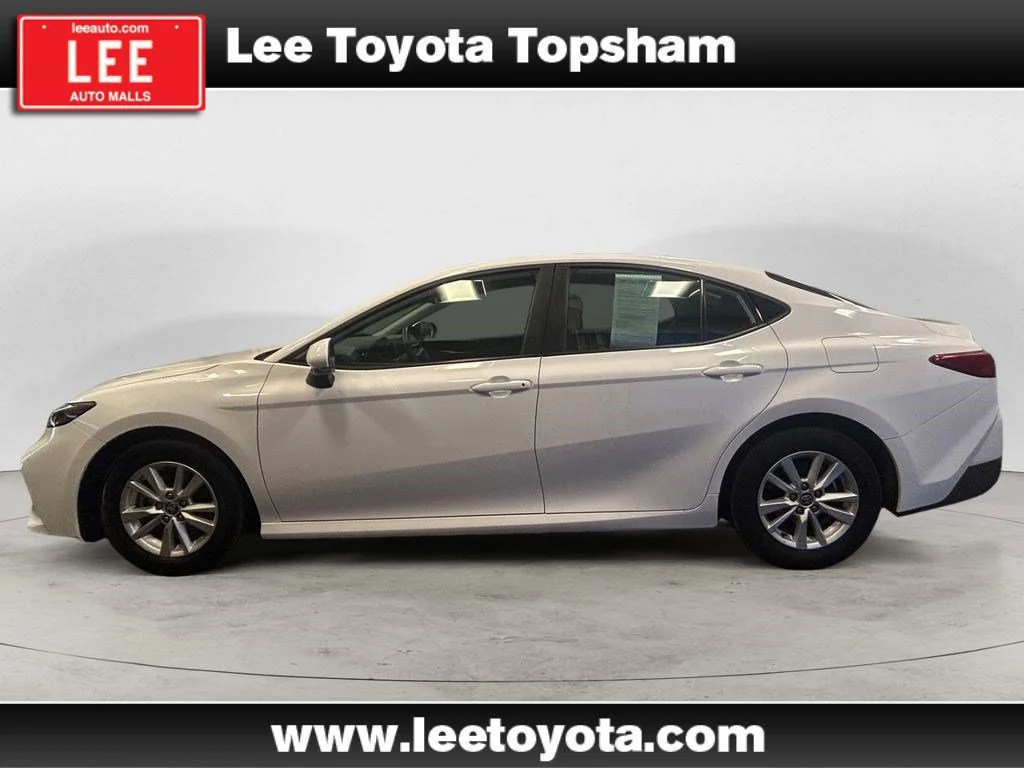Used 2025 Ice Toyota LE image 2