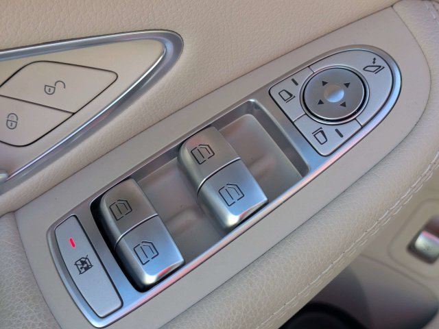 Used 2017 White Mercedes-Benz C 300 image 23
