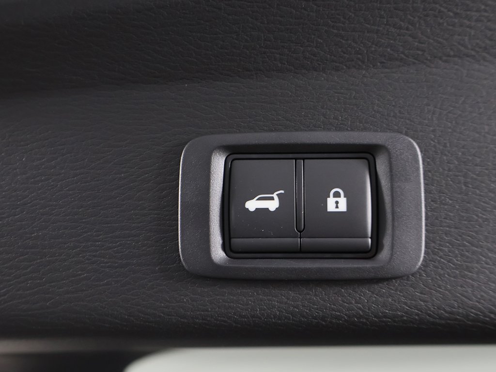 Used 2025 Black Mitsubishi SEL image 53