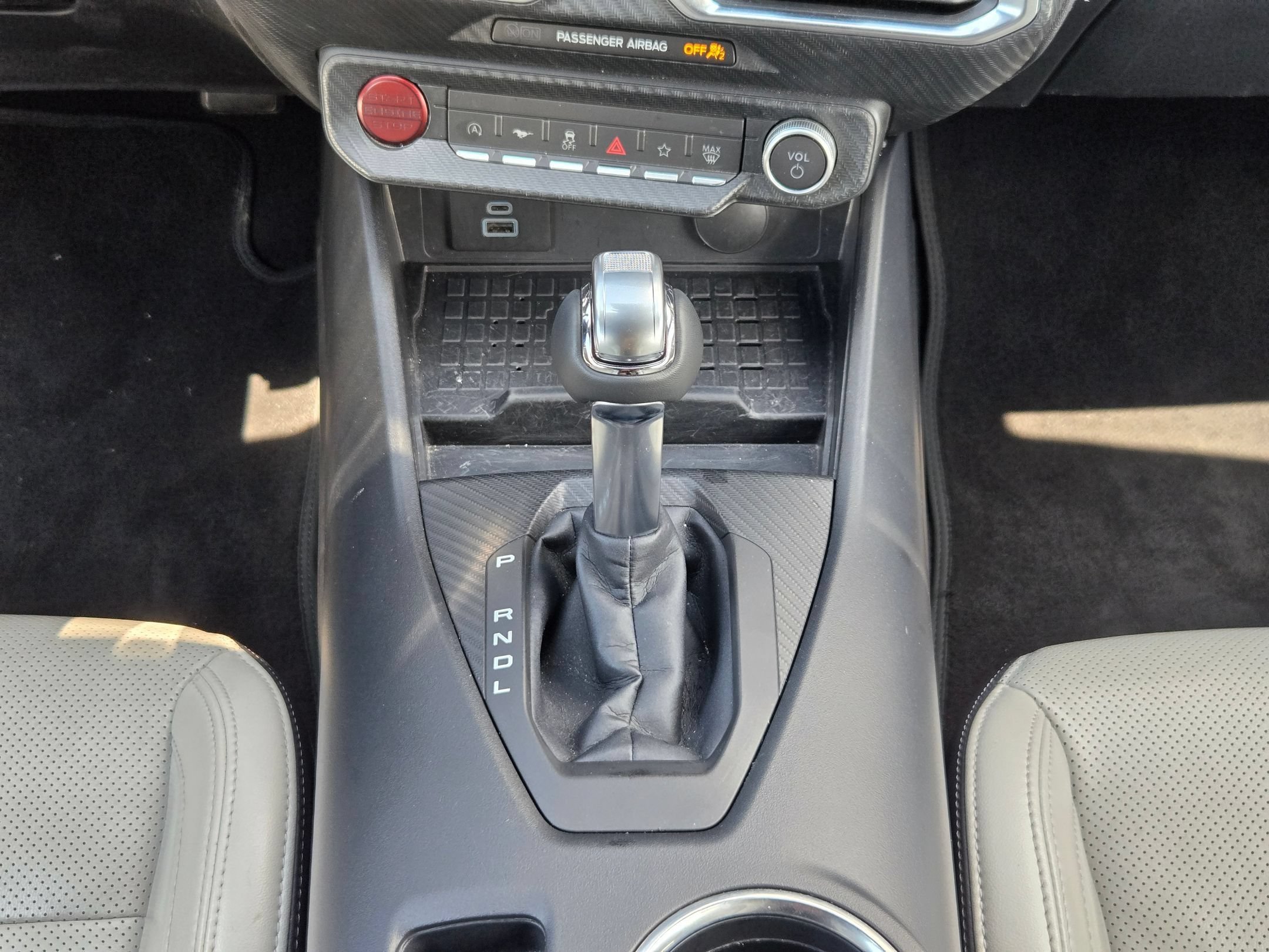 Used 2024 Silver Ford EcoBoost Premium image 17