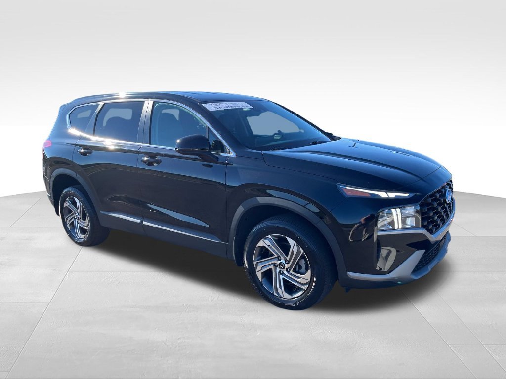 Used 2023 Black Hyundai SE image 7